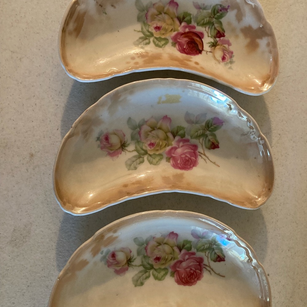 3 dishes